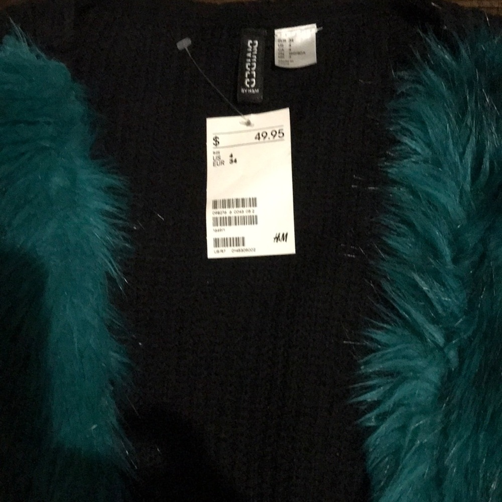 Sweater - Picture 2 of 3
